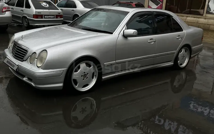 Mercedes-Benz E 320 2001 годаүшін4 750 000 тг. в Атырау