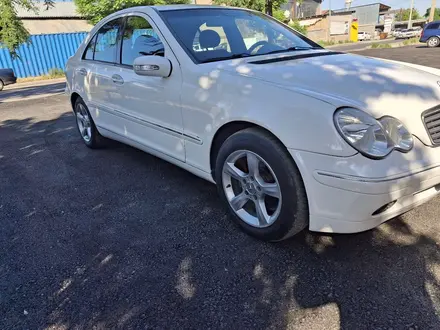 Mercedes-Benz E 320 2001 года за 3 200 000 тг. в Шымкент – фото 2