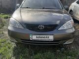 Toyota Camry 2002 годаүшін3 900 000 тг. в Алматы – фото 2