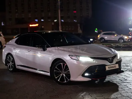 Toyota Camry 2021 года за 13 800 000 тг. в Усть-Каменогорск – фото 5