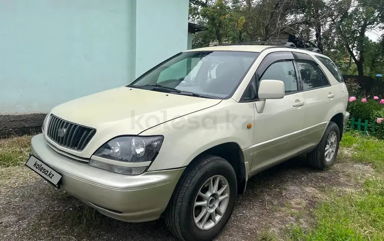 Toyota Harrier 1998 годаүшін3 300 000 тг. в Алматы