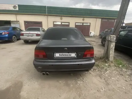 BMW 528 1997 года за 2 350 000 тг. в Алматы – фото 4