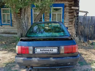 Audi 80