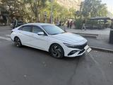 Hyundai Elantra 2023 года за 9 000 000 тг. в Алматы – фото 2