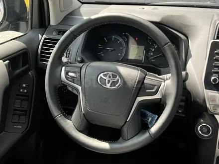 Toyota Land Cruiser Prado 2022 года за 35 000 000 тг. в Актобе – фото 10