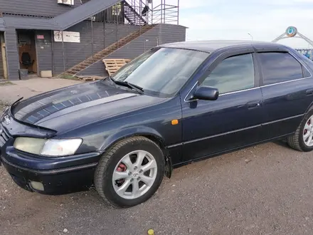 Toyota Camry 1998 года за 2 800 000 тг. в Караганда – фото 3