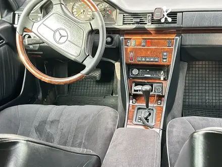 Mercedes-Benz E 320 1995 года за 3 999 999 тг. в Алматы – фото 11