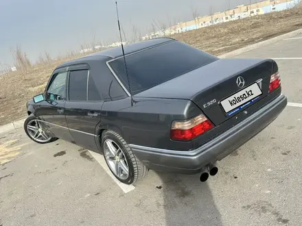 Mercedes-Benz E 320 1995 года за 3 999 999 тг. в Алматы – фото 13