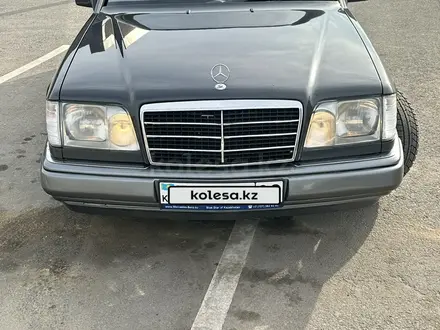 Mercedes-Benz E 320 1995 года за 3 999 999 тг. в Алматы