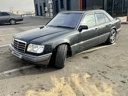 Mercedes-Benz E 320 1995 года за 3 999 999 тг. в Алматы – фото 2