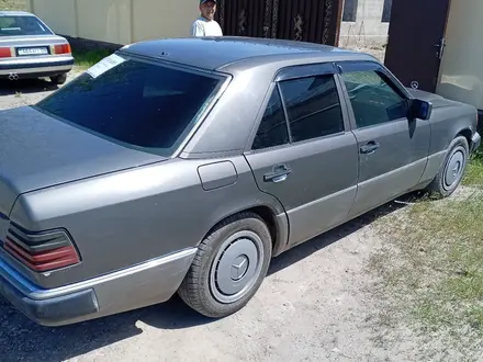 Mercedes-Benz E 230 1991 года за 2 000 000 тг. в Шу – фото 4