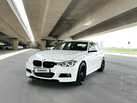 BMW 318 2017 года за 12 800 000 тг. в Алматы – фото 2