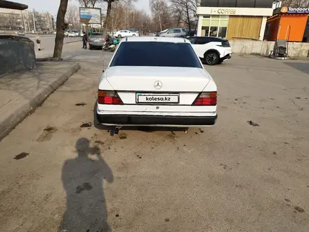 Mercedes-Benz E 230 1990 года за 1 350 000 тг. в Алматы – фото 7