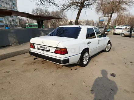 Mercedes-Benz E 230 1990 года за 1 350 000 тг. в Алматы – фото 8