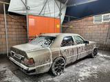 Mercedes-Benz E 200 1989 годаүшін900 000 тг. в Алматы