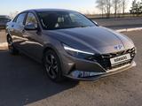 Hyundai Elantra 2022 года за 11 500 000 тг. в Павлодар