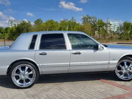 Lincoln Town Car 1996 года за 7 700 000 тг. в Астана – фото 13