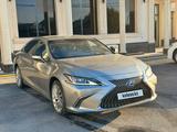Lexus ES 300h 2019 годаүшін17 200 000 тг. в Шымкент – фото 2