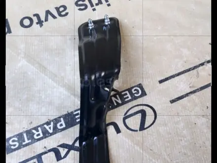Rear Right Bracket (Задний правый кронштейн) за 10 000 тг. в Шымкент – фото 2