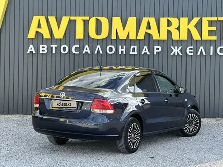 Volkswagen Polo 2015 года за 4 400 000 тг. в Актобе – фото 3