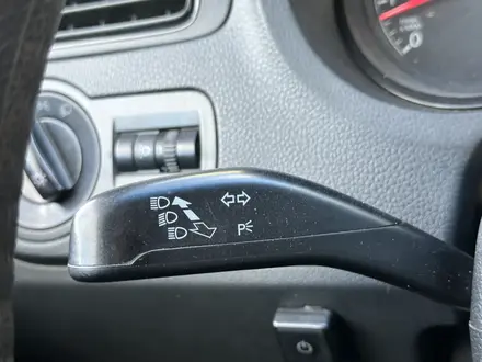 Volkswagen Polo 2015 года за 4 400 000 тг. в Актобе – фото 18