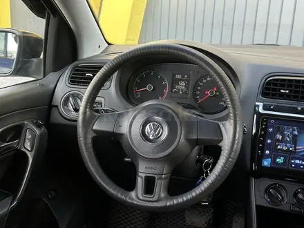 Volkswagen Polo 2015 года за 4 400 000 тг. в Актобе – фото 8
