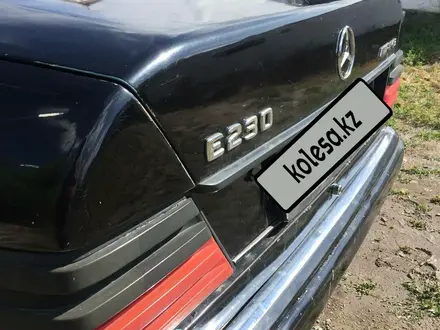 Mercedes-Benz E 200 1992 года за 950 000 тг. в Туркестан – фото 21