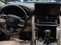 Toyota Land Cruiser Luxe 2025 годаүшін68 590 000 тг. в Астана – фото 3