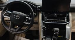 Toyota Land Cruiser Luxe 2025 года за 70 890 000 тг. в Астана – фото 3