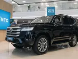 Toyota Land Cruiser Luxe 2025 года за 68 590 000 тг. в Астана