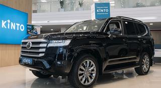Toyota Land Cruiser Luxe 2025 года за 70 890 000 тг. в Астана