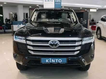 Toyota Land Cruiser Luxe 2025 года за 68 590 000 тг. в Астана – фото 2