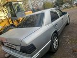 Mercedes-Benz E 200 1992 годаүшін1 500 000 тг. в Караганда – фото 2