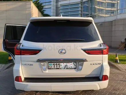 Lexus LX 570 2016 года за 47 800 000 тг. в Алматы – фото 3