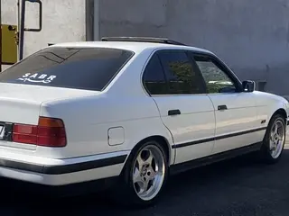 BMW 528