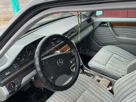 Mercedes-Benz E 230 1991 года за 3 000 000 тг. в Шиели – фото 8