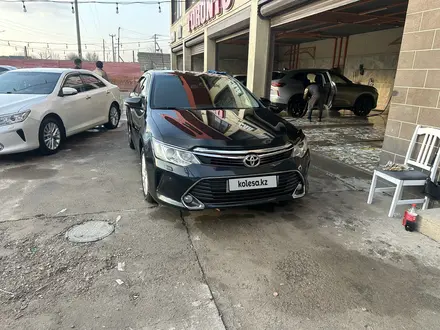 Toyota Camry 2015 года за 12 500 000 тг. в Шымкент