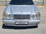 Mercedes-Benz E 320 1998 года за 3 500 000 тг. в Шымкент