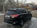 Toyota RAV4 2015 года за 11 250 000 тг. в Актобе – фото 5