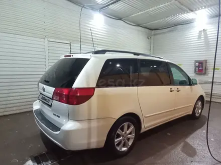 Toyota Sienna 2005 года за 7 500 000 тг. в Уральск – фото 16