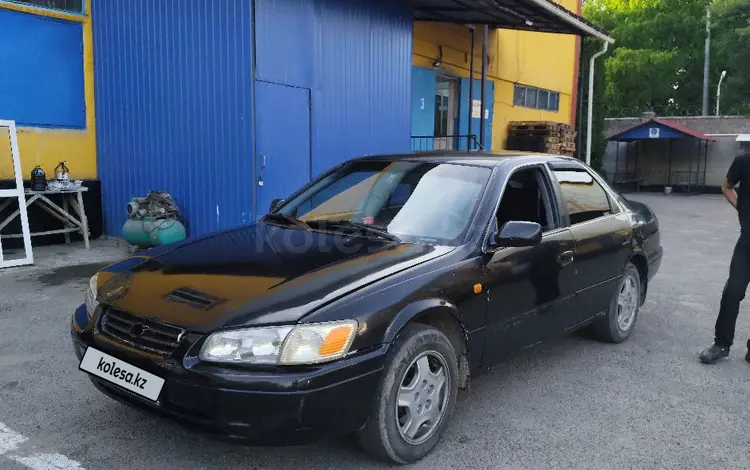 Toyota Camry 2001 года за 2 500 000 тг. в Алматы