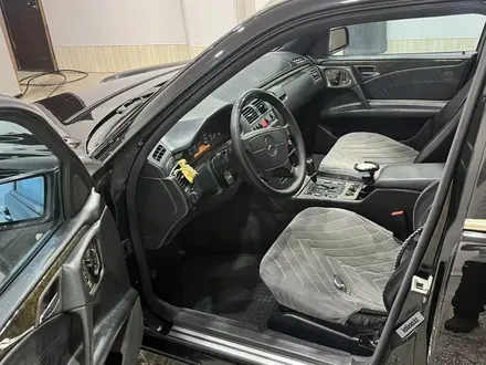 Mercedes-Benz E 320 1998 года за 3 200 000 тг. в Астана – фото 9