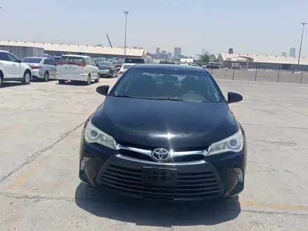 Toyota Camry 2017 года за 6 900 000 тг. в Актобе – фото 3