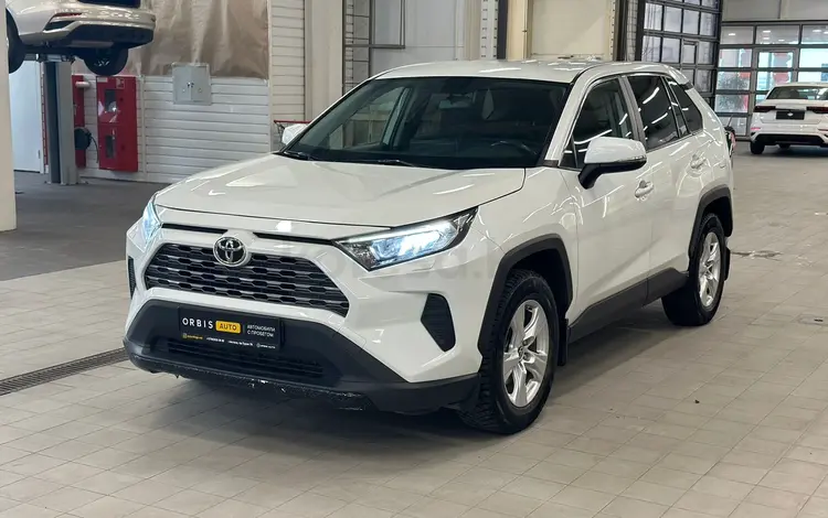 Toyota RAV4 2019 годаfor12 250 000 тг. в Астана