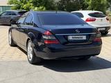 Mercedes-Benz S 550 2006 года за 8 000 000 тг. в Актобе – фото 4