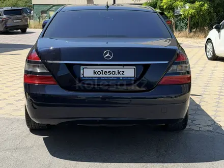 Mercedes-Benz S 550 2006 года за 8 000 000 тг. в Актобе – фото 6