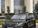 Lexus LX 570 2013 года за 25 000 000 тг. в Алматы