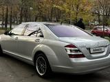 Mercedes-Benz S 550 2007 годаfor9 500 000 тг. в Алматы – фото 2