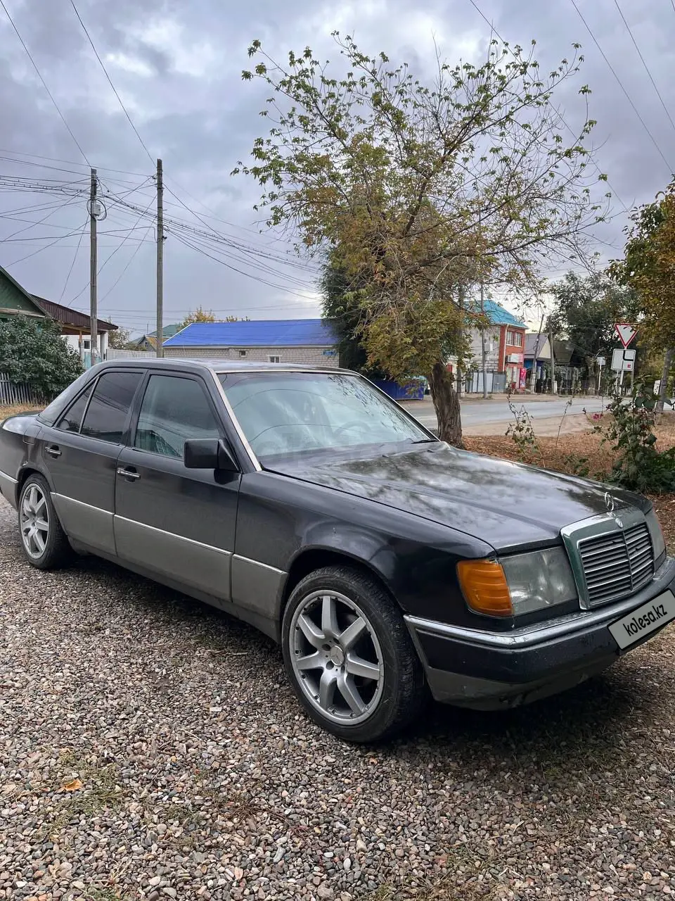 Mercedes-Benz E-Class, 1992