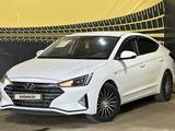 Hyundai Elantra 2019 года за 7 890 000 тг. в Актобе